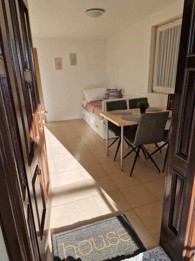 Apartment Misic Rtina Εξωτερικό φωτογραφία